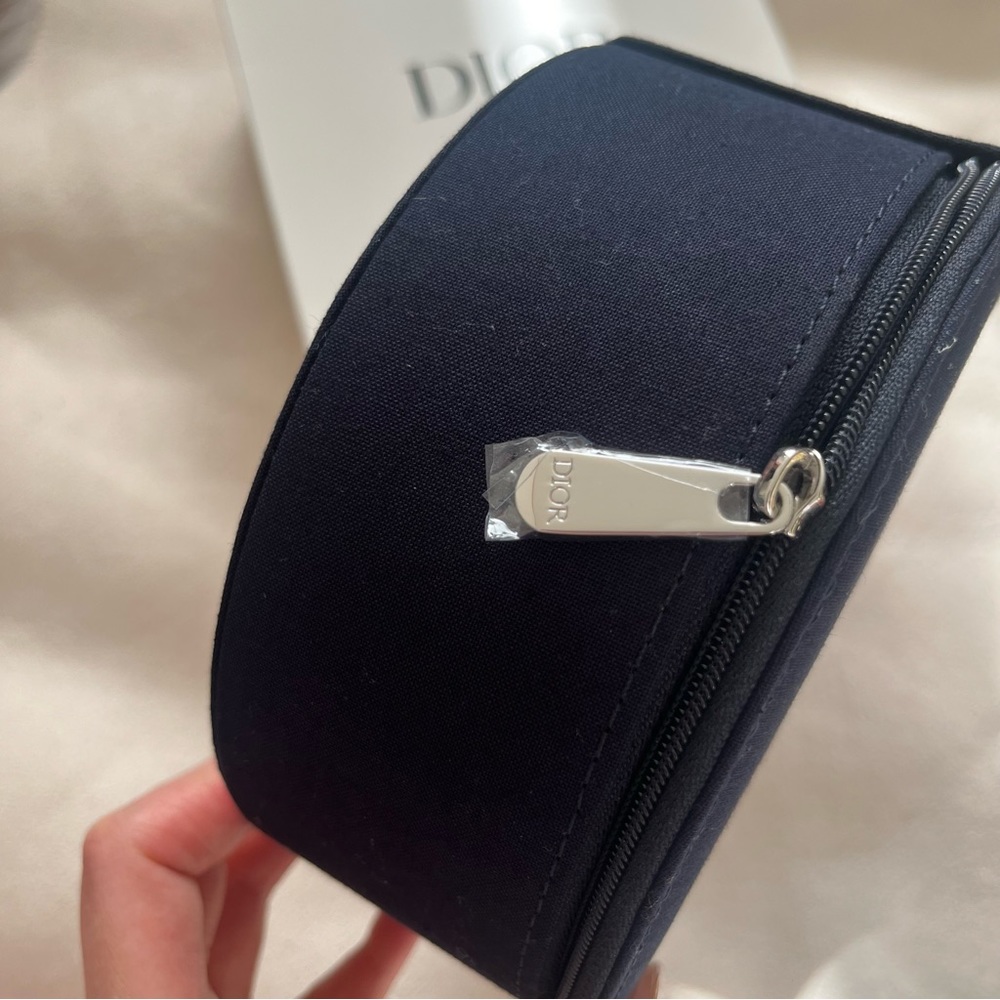 Dior Beaute Vanity Mirror Round Case - Picture 3 of 8